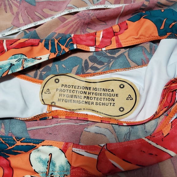 Tropical Bikini Set with Coverup - Picture 12 of 12